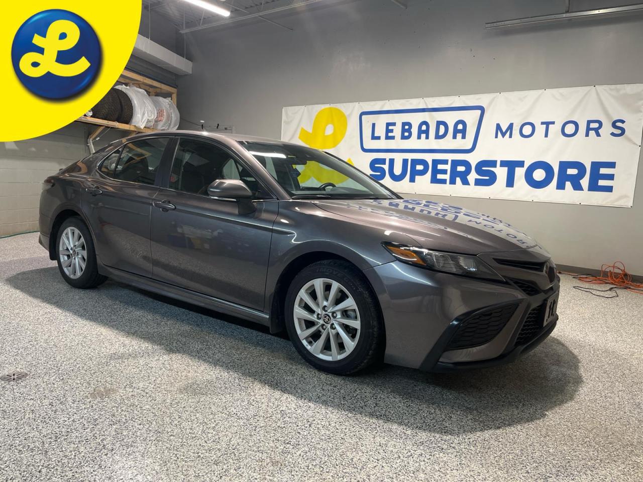 Used 2022 Toyota Camry SE * Leather/Cloth Interior * Heated Seats * Android Auto/Apple CarPlay * Projection Mode * Dynamic Radar Cruise Control * Lane Tracing Alert * Steeri for sale in Cambridge, ON