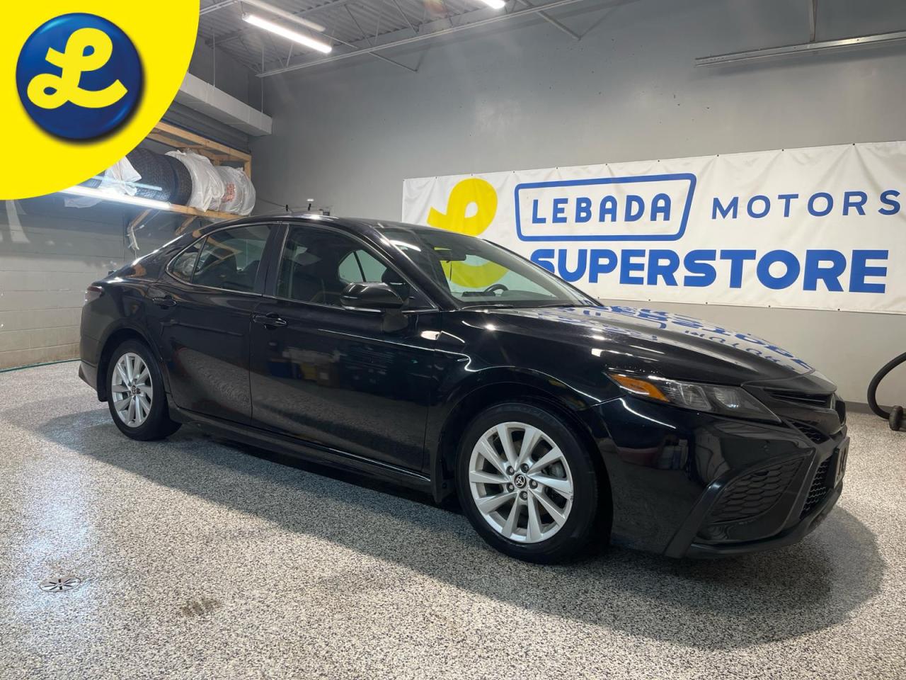 Used 2022 Toyota Camry SE * Leather/Cloth Interior * Heated Seats * Android Auto/Apple CarPlay * Projection Mode * Dynamic Radar Cruise Control * Lane Tracing Alert * Steeri for sale in Cambridge, ON