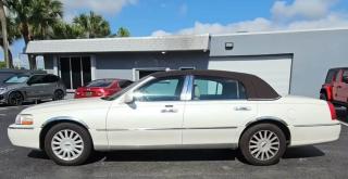 Used 2005 Lincoln Town Car Signature Limited - RUST FREE Florida Car! for sale in St. Catharines, ON