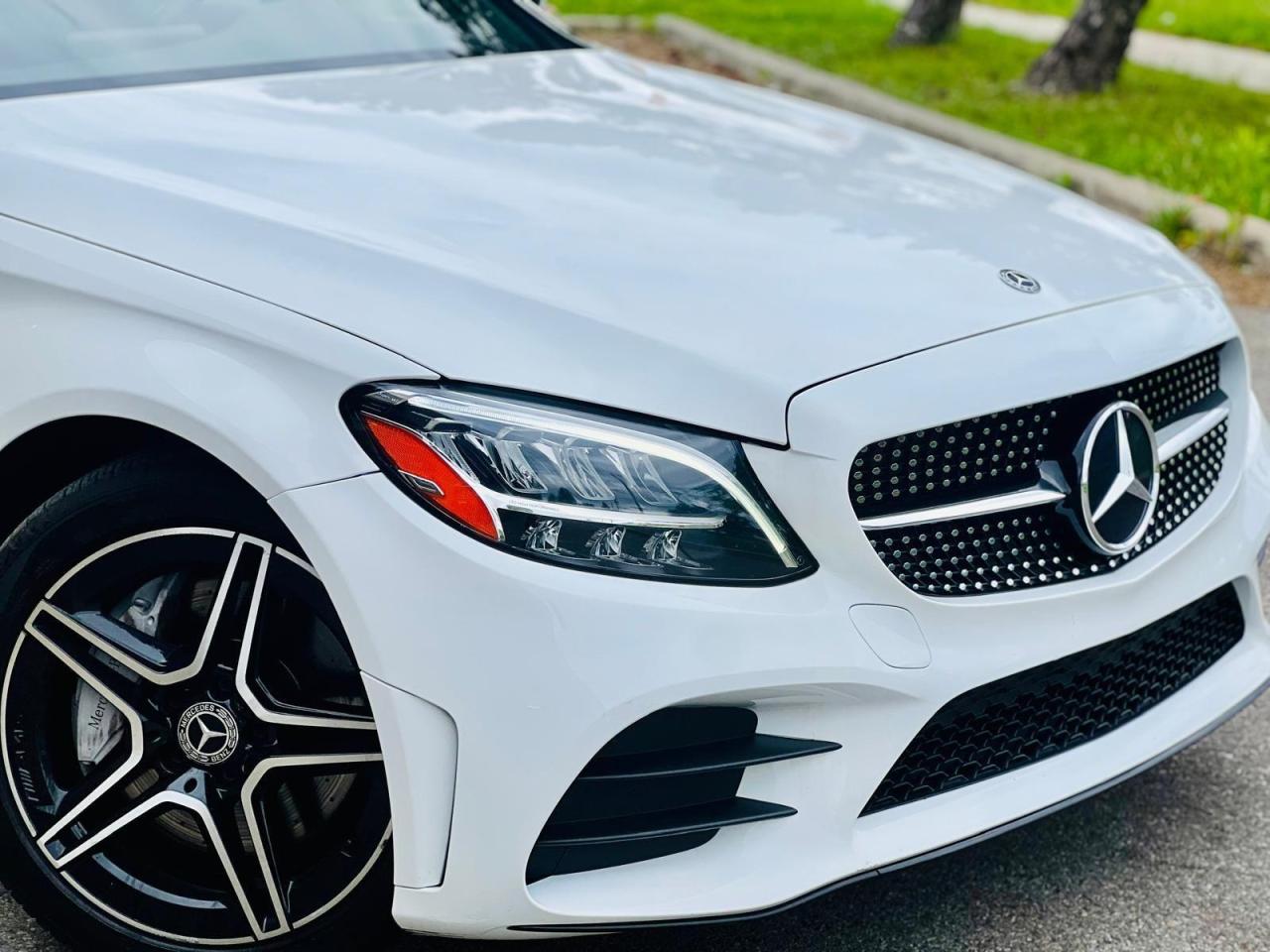 2020 Mercedes-Benz C-Class C300 Photo3