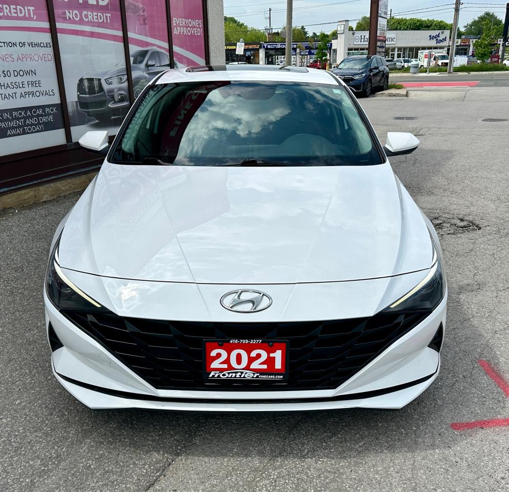 2021 Hyundai Elantra Preferred IVT w/Sun & Tech Package Photo2