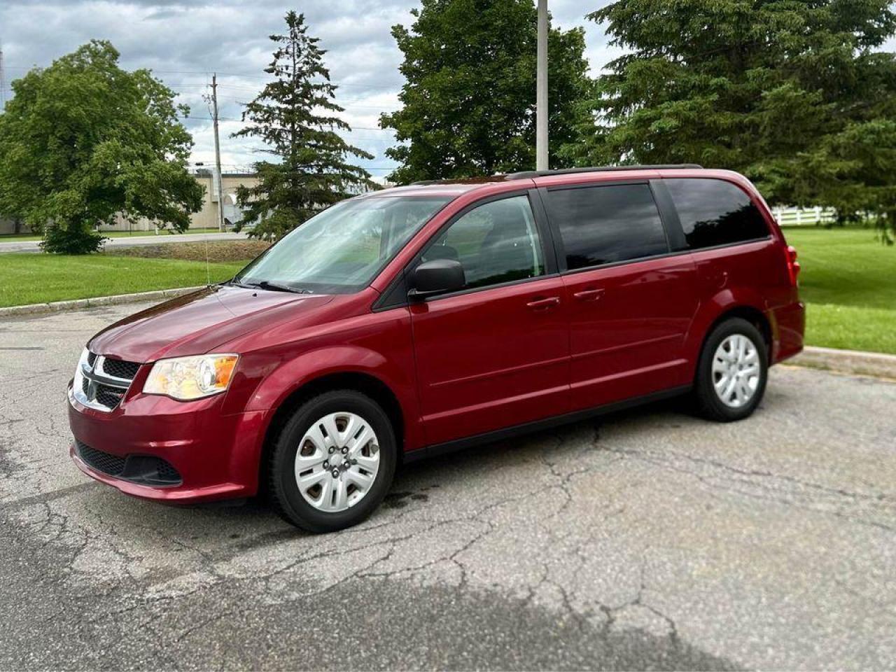 2014 Dodge Grand Caravan SXT - Safety Certified - Photo #2