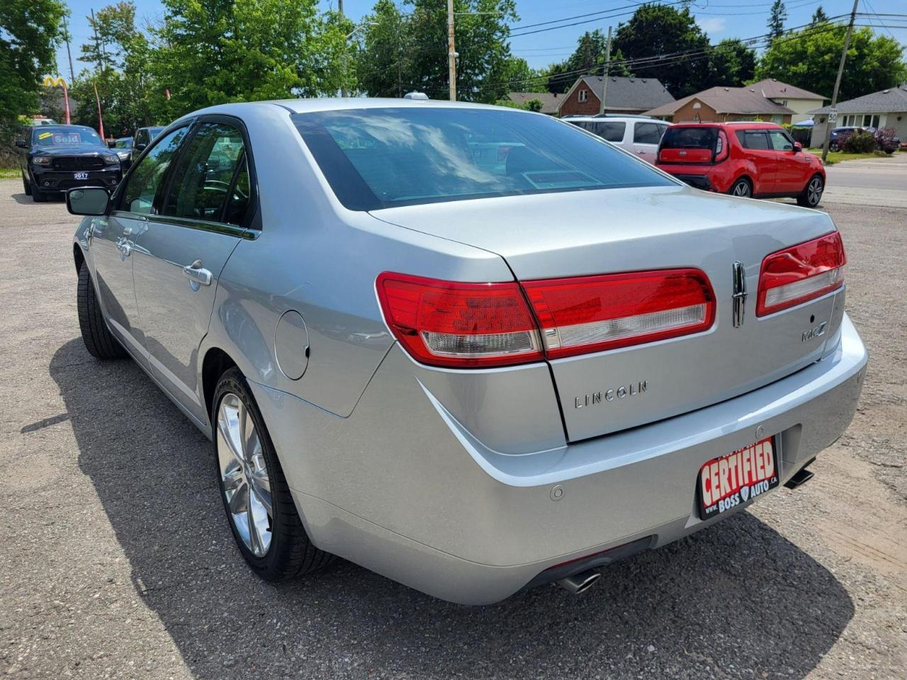 2012 Lincoln MKZ FWD Photo2