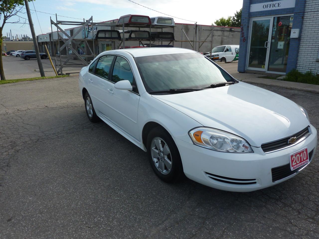 2010 Chevrolet Impala LT - Photo #4