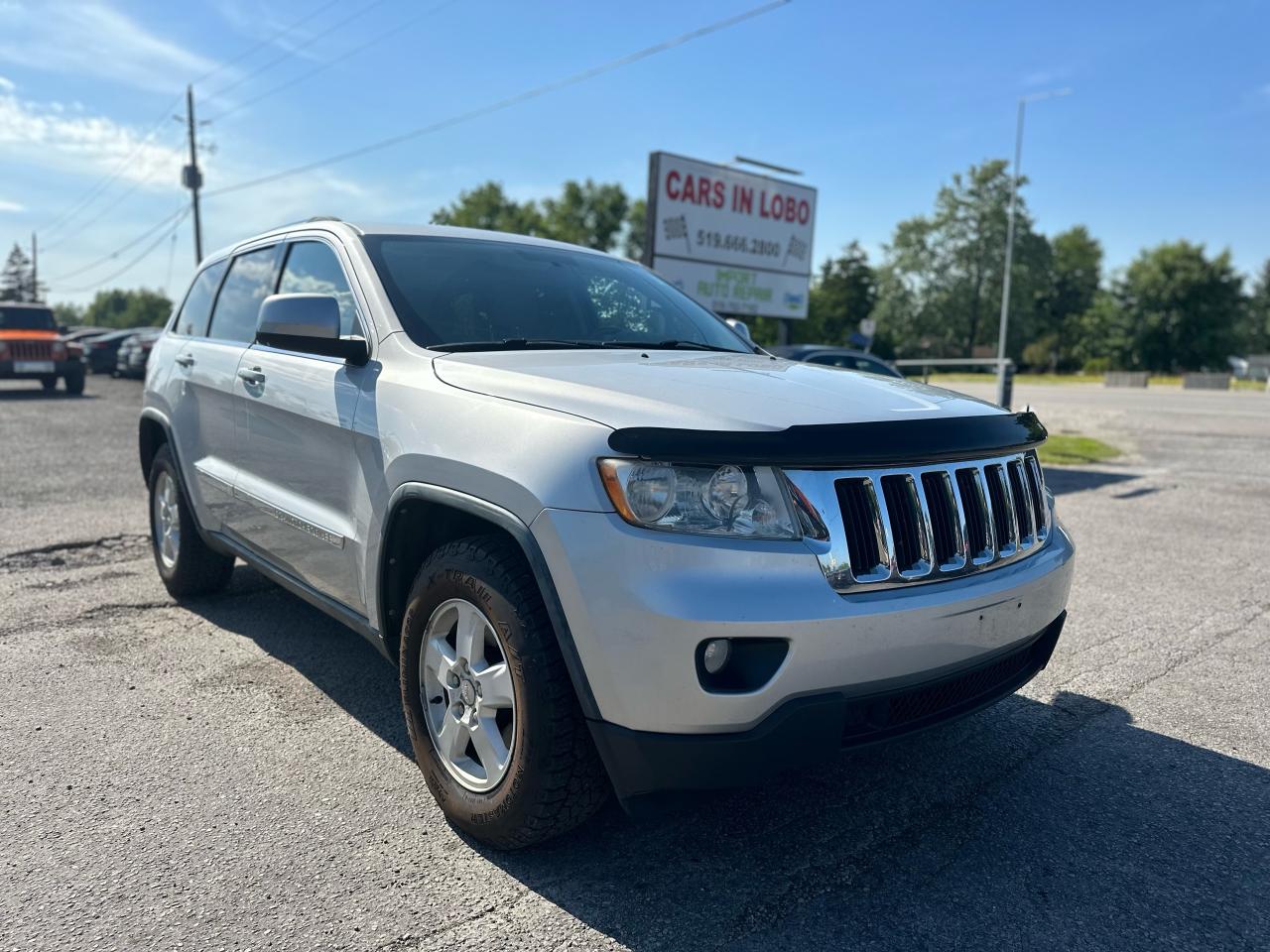 Used 2011 Jeep Grand Cherokee 4WD Laredo for sale in Komoka, ON