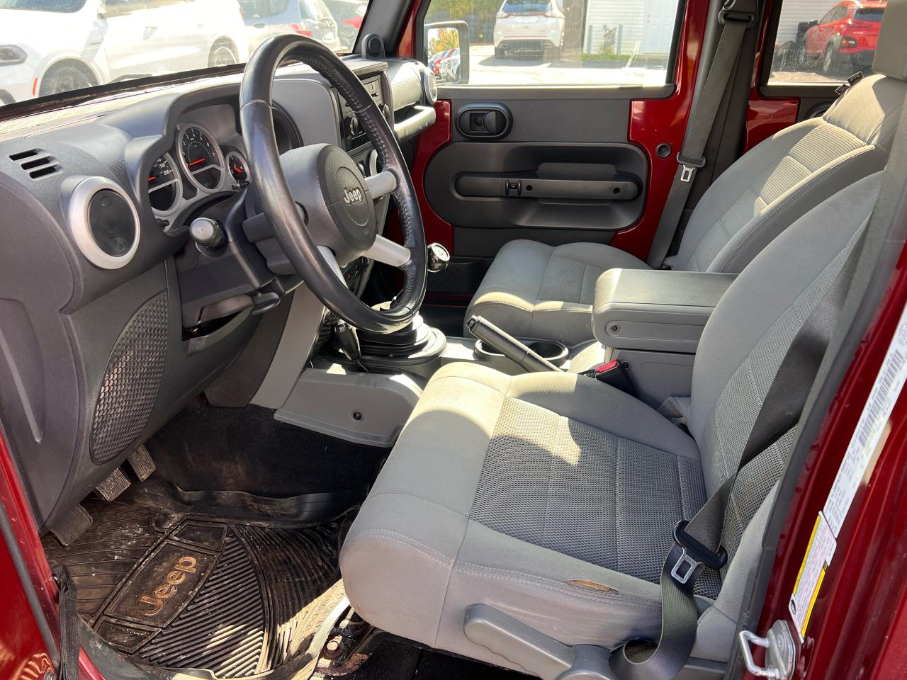 2009 Jeep Wrangler 4WD 4DR SAHARA Photo39