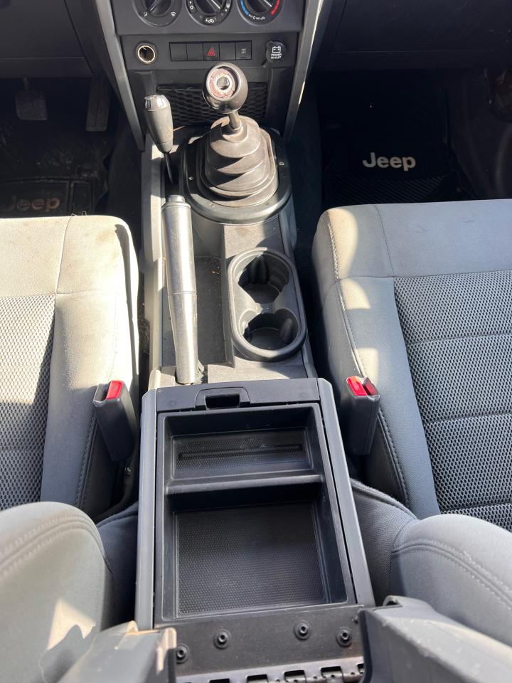 2009 Jeep Wrangler 4WD 4DR SAHARA Photo46