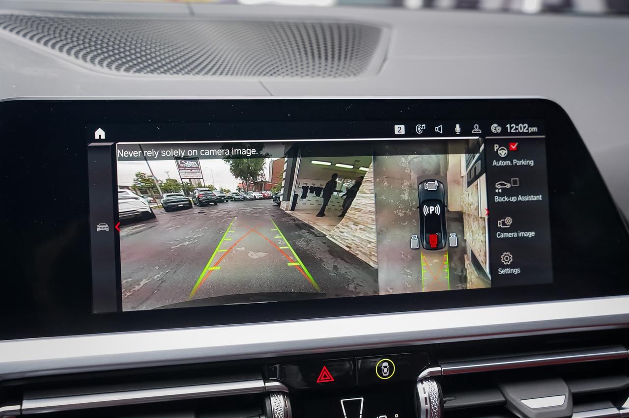 2023 BMW M4 XDrive Photo