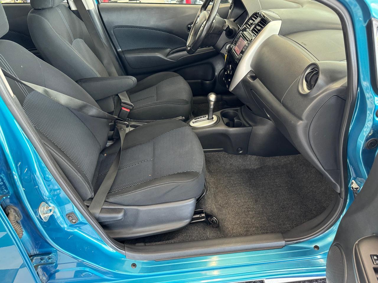 2016 Nissan Versa Note SV+Camera+A/C+Keyless Entry+CLEAN CARFAX Photo81