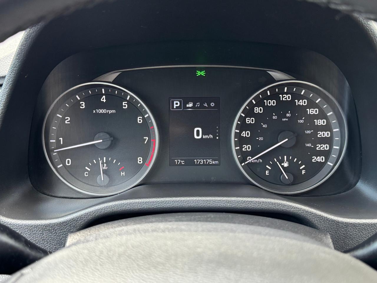 2017 Hyundai Elantra GL+New Tires+Brakes+Apple Play+Camera+CLEAN CARFAX - Photo #18