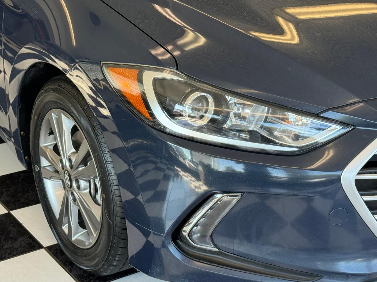 2017 Hyundai Elantra GL+New Tires+Brakes+Apple Play+Camera+CLEAN CARFAX - Photo #36