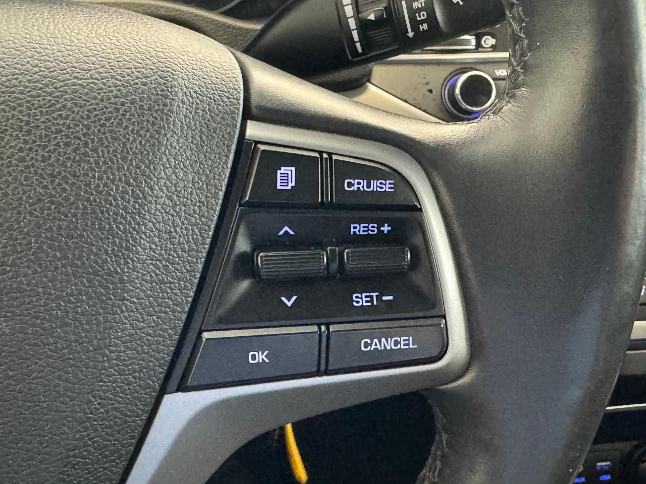 2017 Hyundai Elantra GL+New Tires+Brakes+Apple Play+Camera+CLEAN CARFAX - Photo #42