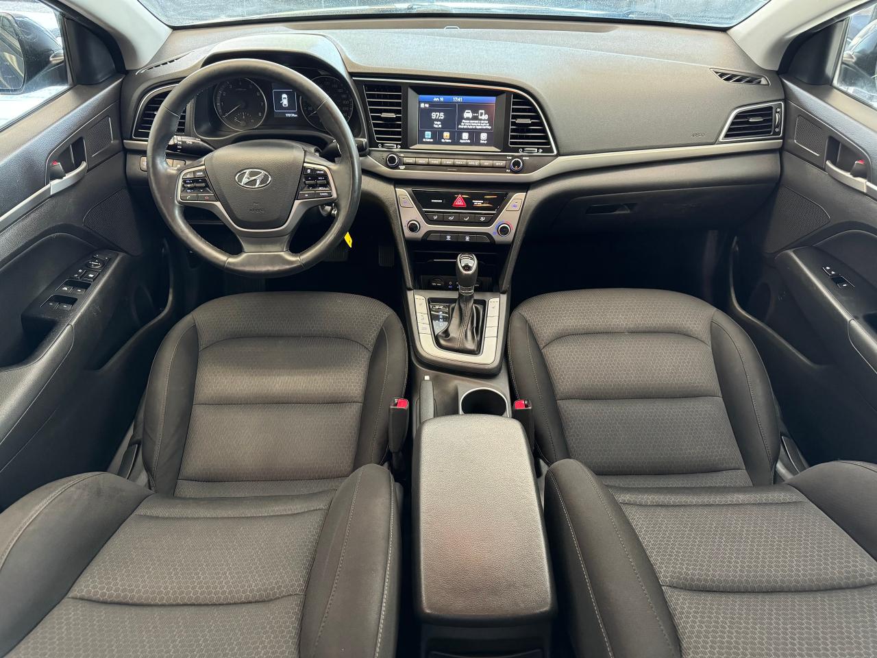 2017 Hyundai Elantra GL+New Tires+Brakes+Apple Play+Camera+CLEAN CARFAX - Photo #8