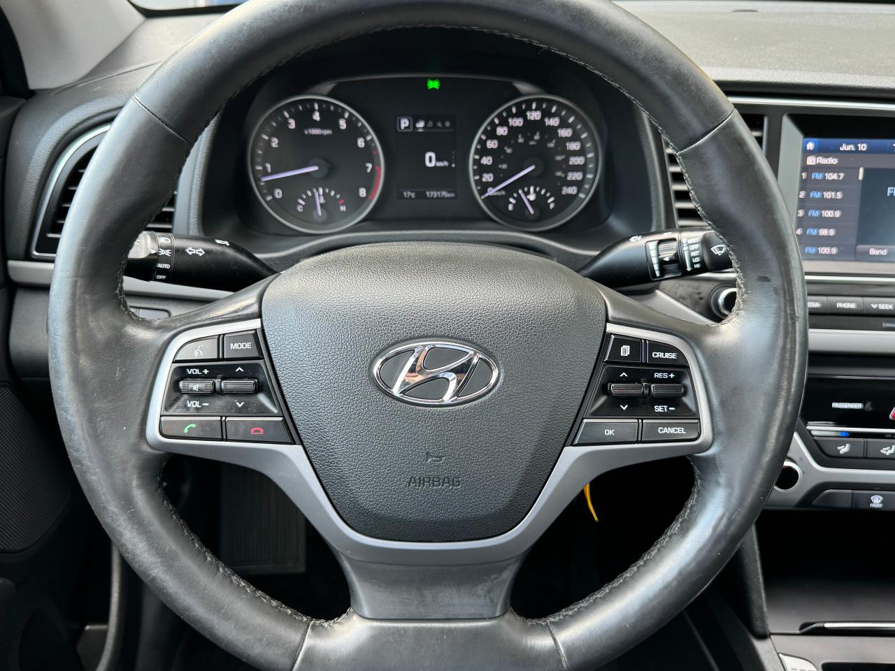 2017 Hyundai Elantra GL+New Tires+Brakes+Apple Play+Camera+CLEAN CARFAX - Photo #9