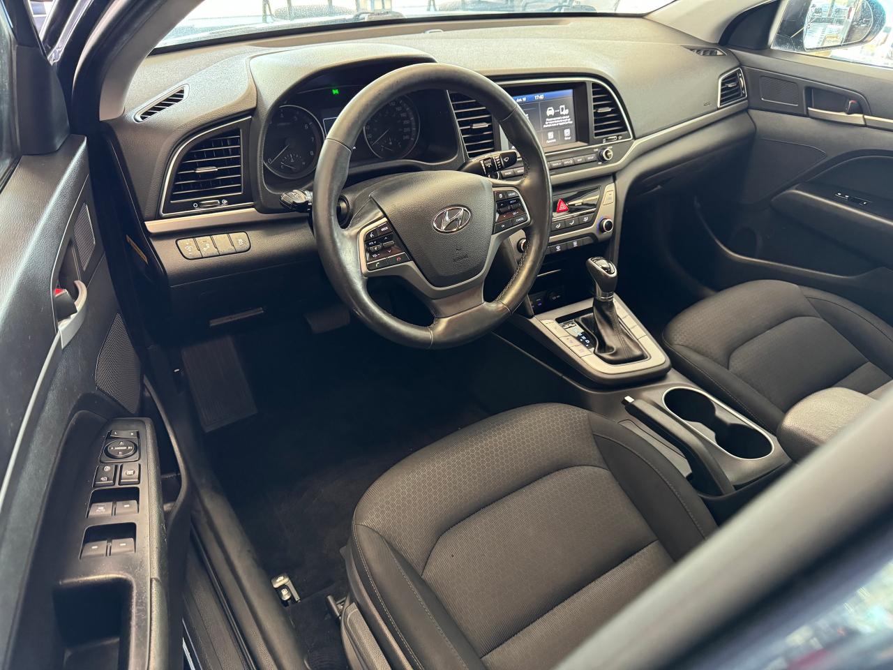 2017 Hyundai Elantra GL+New Tires+Brakes+Apple Play+Camera+CLEAN CARFAX - Photo #19
