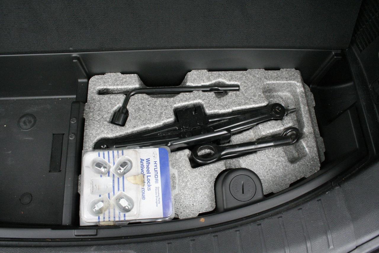 2013 Hyundai Santa Fe AWD 4DR 3.3L AUTO XL LUXURY - Photo #7
