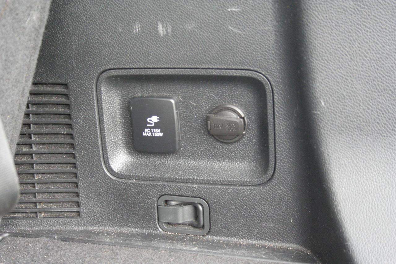 2013 Hyundai Santa Fe AWD 4DR 3.3L AUTO XL LUXURY - Photo #11