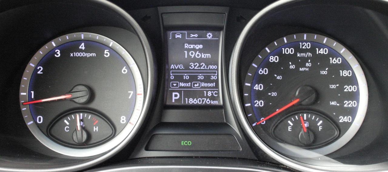 2013 Hyundai Santa Fe AWD 4DR 3.3L AUTO XL LUXURY - Photo #20