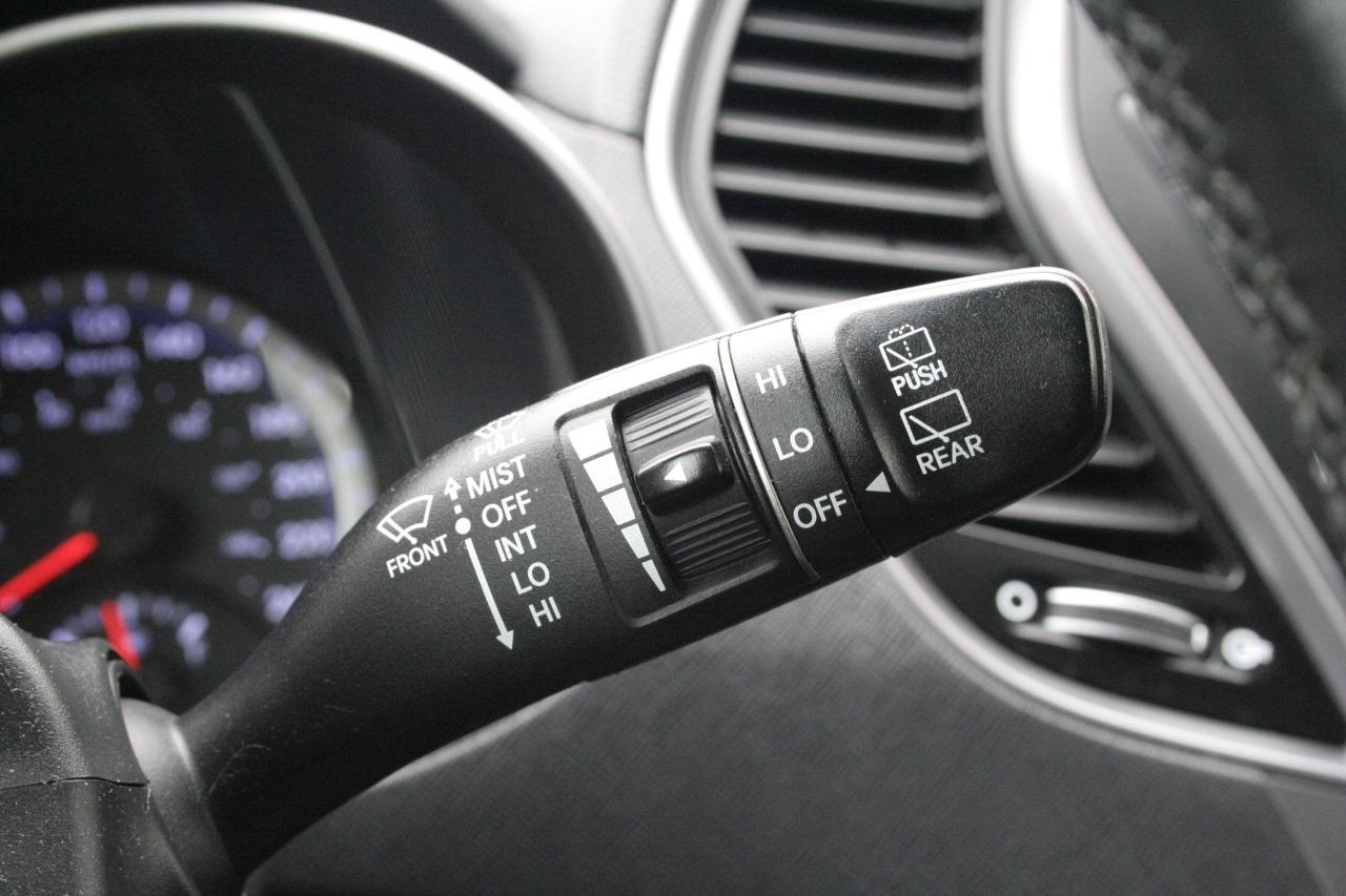2013 Hyundai Santa Fe AWD 4DR 3.3L AUTO XL LUXURY - Photo #40