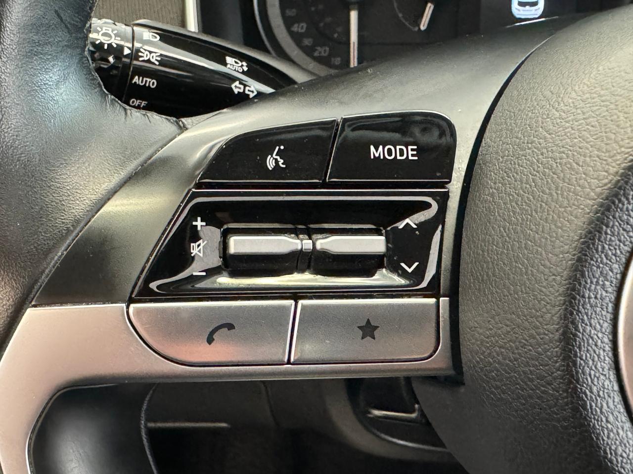 2022 Hyundai Tucson Preferred AWD w/Trend PKG+Roof+Leather+CLEANCARFAX - Photo #50