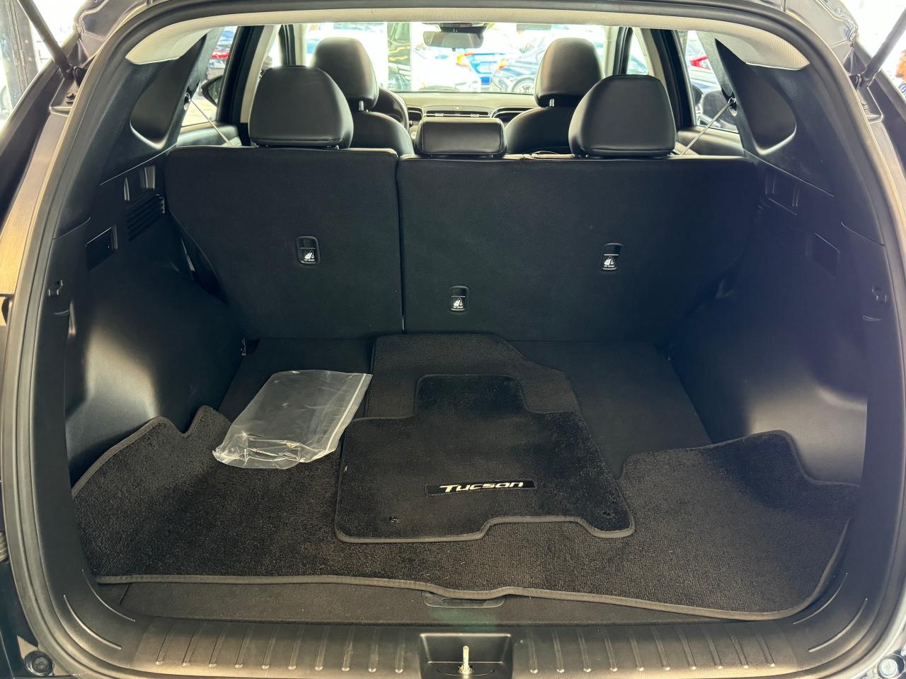 2022 Hyundai Tucson Preferred AWD w/Trend PKG+Roof+Leather+CLEANCARFAX - Photo #29