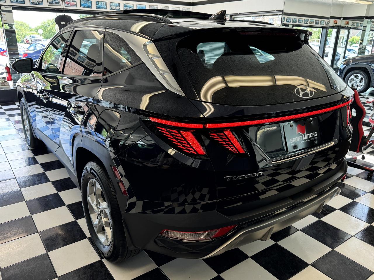 2022 Hyundai Tucson Preferred AWD w/Trend PKG+Roof+Leather+CLEANCARFAX - Photo #5