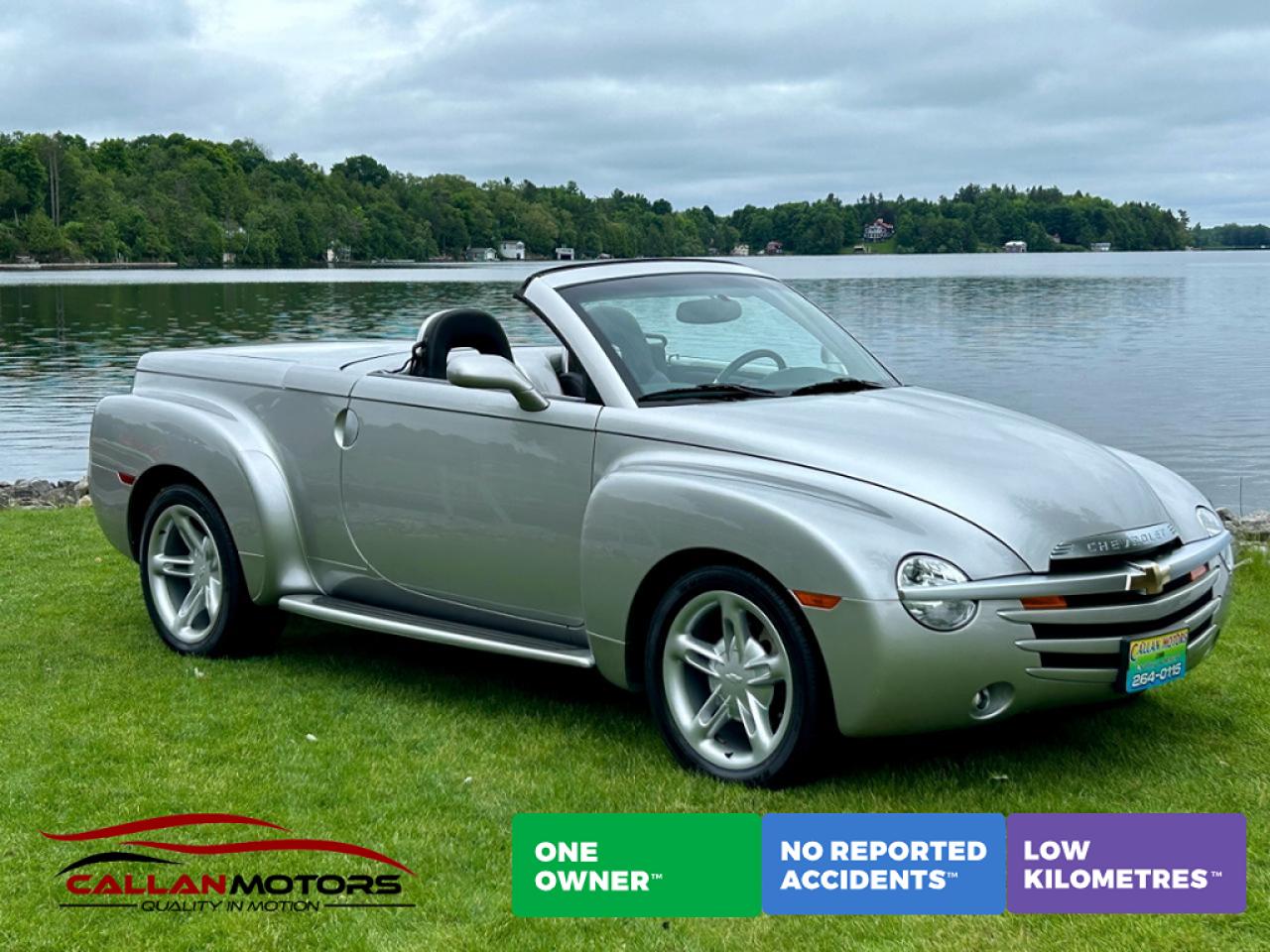 2004 Chevrolet SSR Hard-Top Convertible * Like New One Owner *