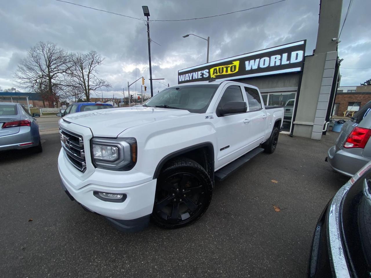 Used 2017 GMC Sierra 1500 SLE for sale in Hamilton, ON