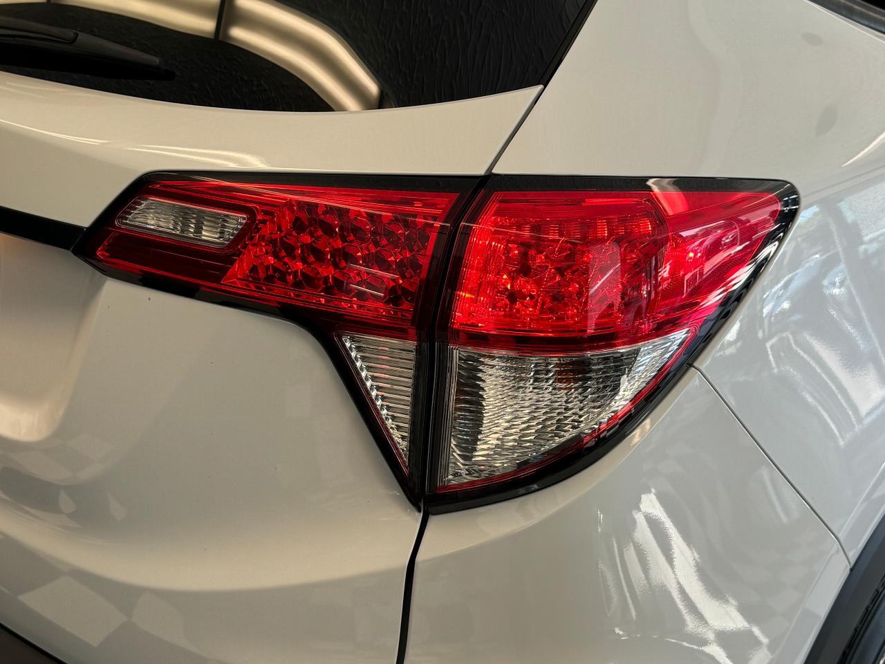 2019 Honda HR-V LX+New Brakes+Adaptive Cruise+LaneKeep+CleanCarfax - Photo #67