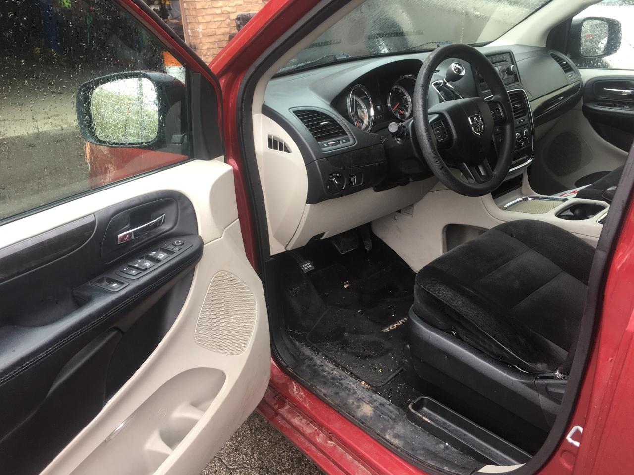 2016 Dodge Grand Caravan Fully Rust Free Florida Van - Compare Our Price - Photo #2