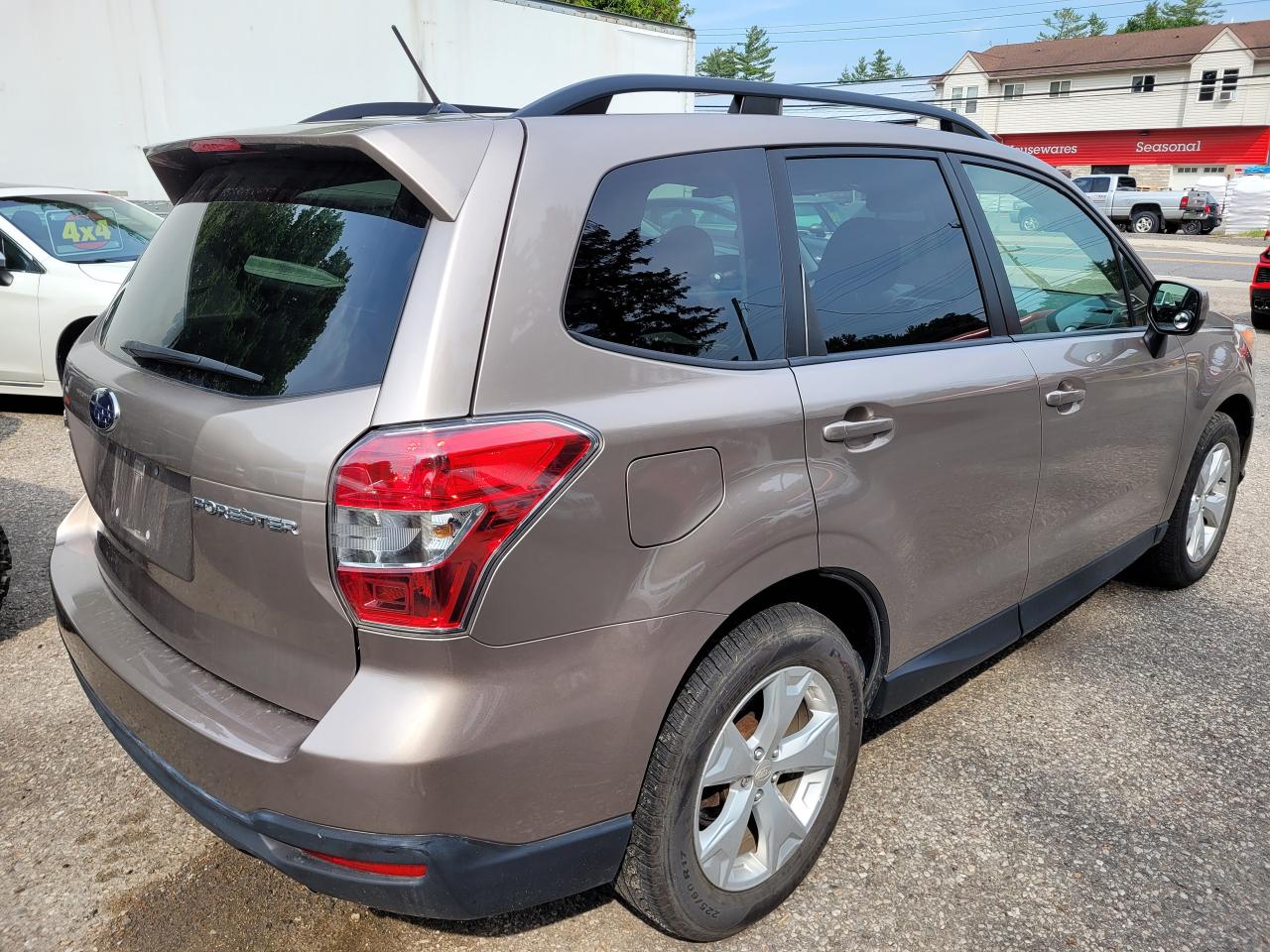 2014 Subaru Forester 5dr Wgn Auto 2.5i Limited Clean CarFax Trades OK! - Photo #5