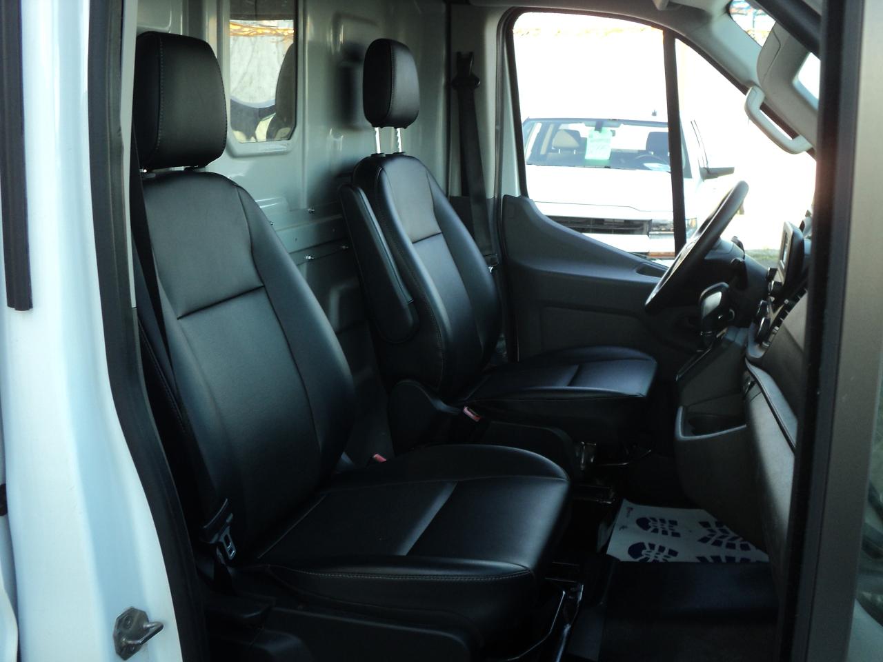 2022 Ford Transit T-250 CargoVan130"WB Med Roof3.5L6cyl 9070GVWR RWD - Photo #16