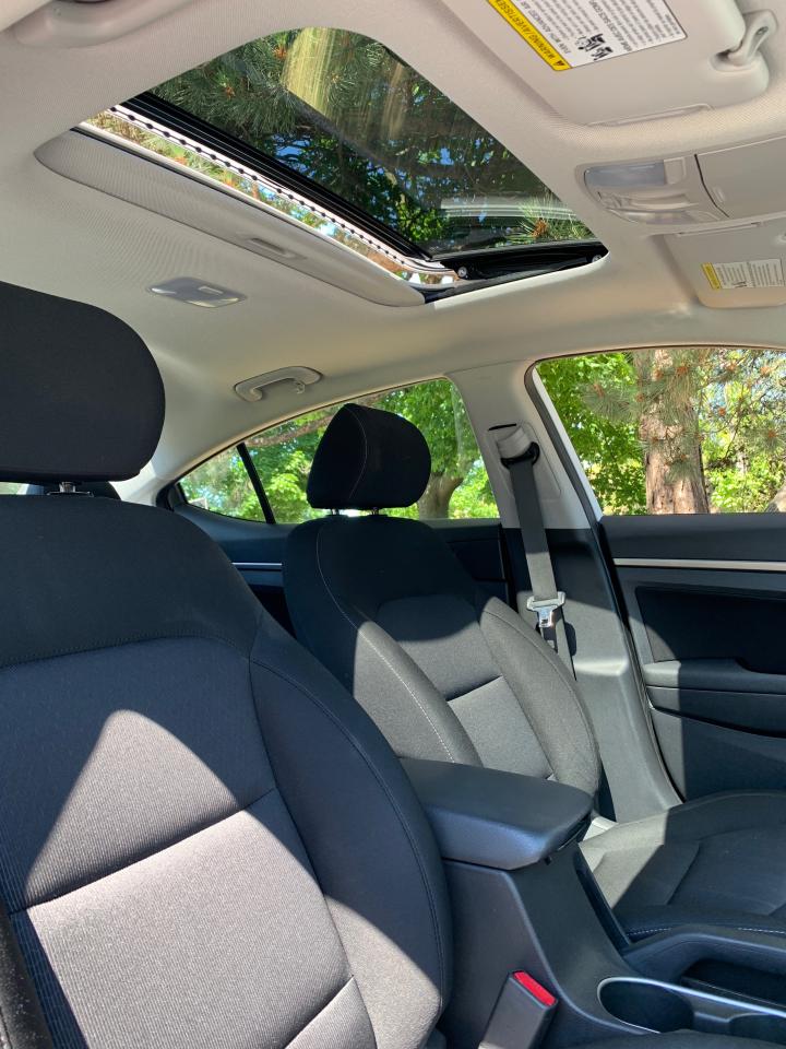 2018 Hyundai Elantra GL-SE-ONLY 74,721KMS! 1 LOCAL FEMALE OWNER! LOADED Photo4