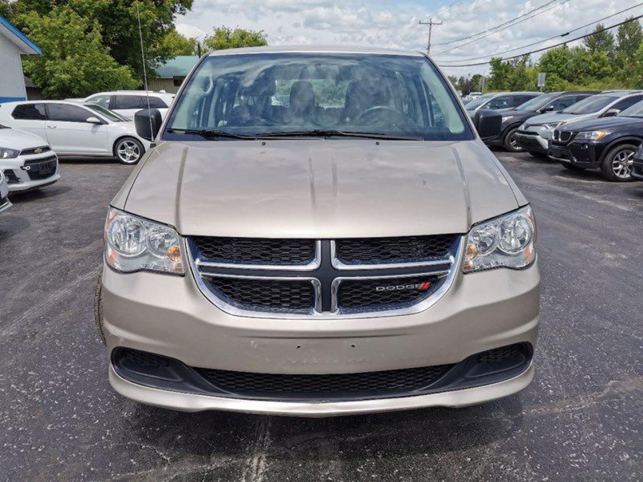 2016 Dodge Grand Caravan SE - Photo #8