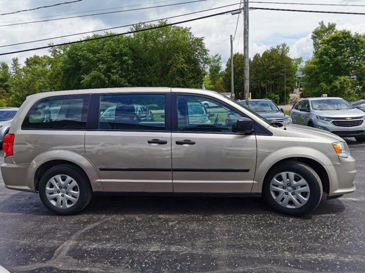 2016 Dodge Grand Caravan SE - Photo #6