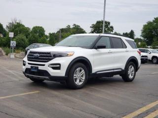 Used 2022 Ford Explorer XLT4WD Leather, Pano Sunroof, Heated Seats, CarPlay + Android, Rear Camera, Bluetooth,& more! for sale in Guelph, ON