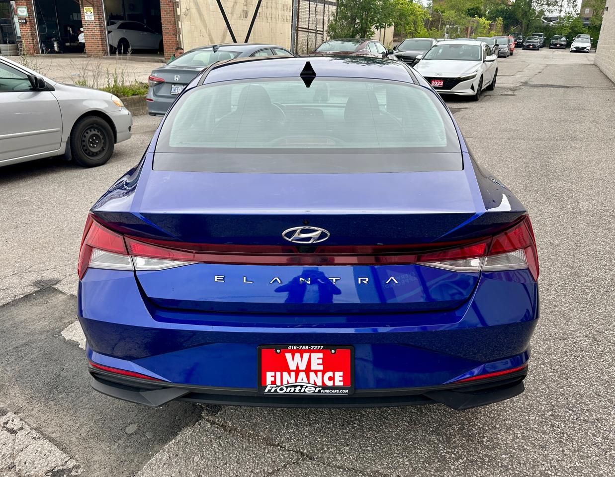 2021 Hyundai Elantra Preferred Photo4