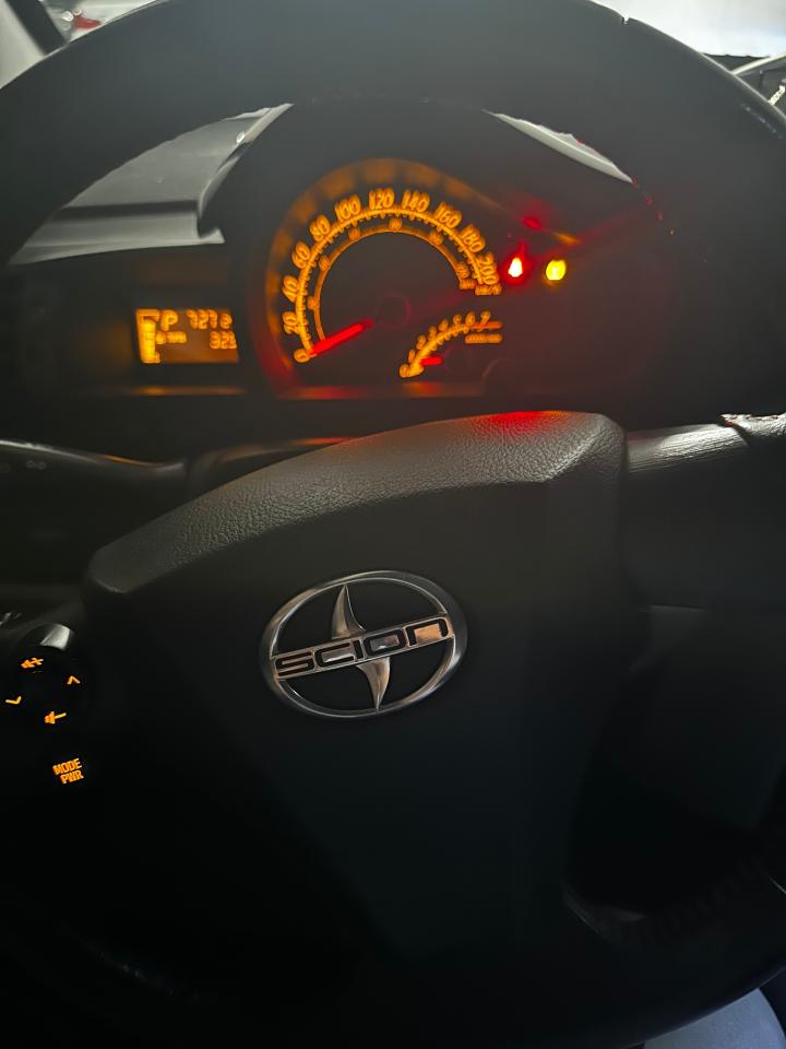 2012 Scion iQ 3dr HB - Photo #9