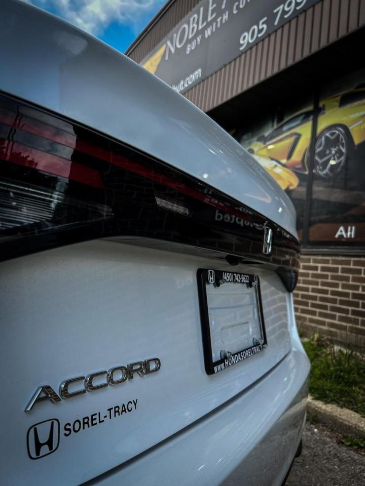 2023 Honda Accord EX Photo3