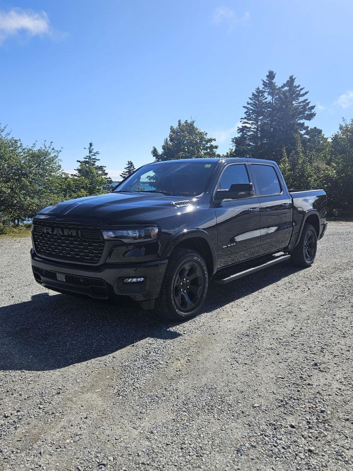 New 2025 RAM 1500 Big Horn 4x4 Crew Cab 5'7