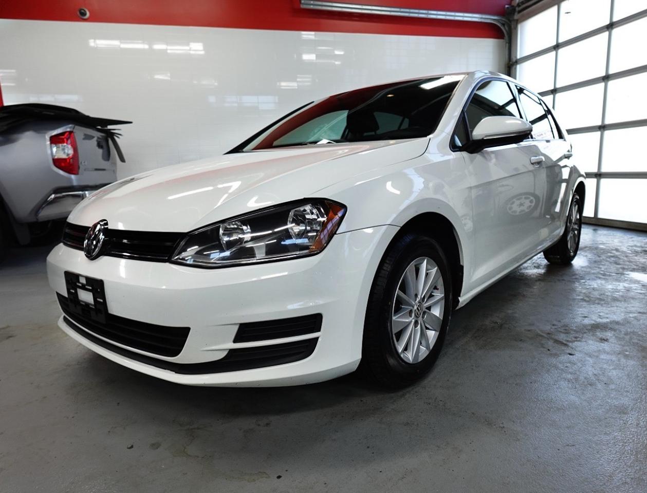 2016 Volkswagen Golf DEALER MAINTAIN,NO ACCIDENT BACK CAM ,BLUE TOTH Photo2