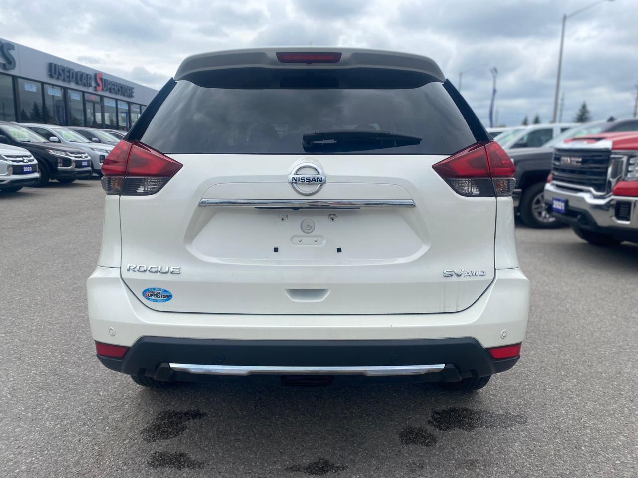 2019 Nissan Rogue AWD SV ~Bluetooth ~Backup Cam ~NAV ~Heated Seats Photo3