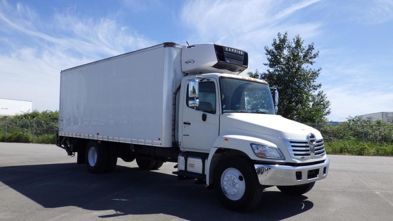 Used 2009 Hino 268 24 Foot Reefer Cube Van Diesel Power Tailgate Hydraulic Brakes for sale in Burnaby, BC