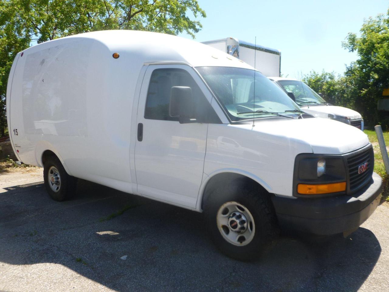 2015 GMC Savana 