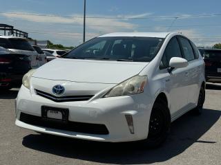 Used 2012 Toyota Prius v REMOTE START / BACKUP CAM / BLUETOOTH / PUSH START for sale in Trenton, ON