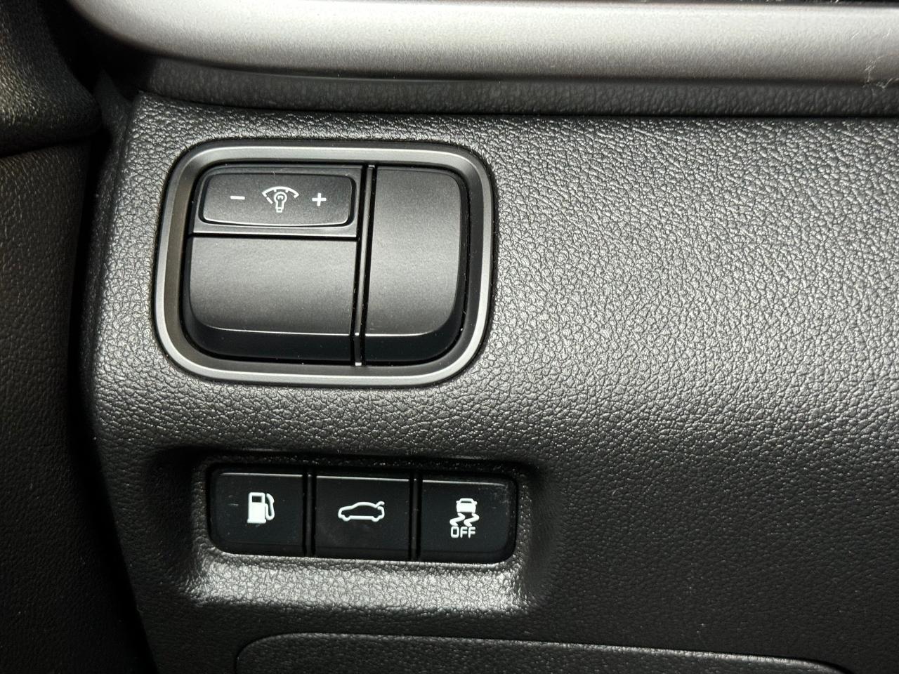 2018 Kia Optima LX+New Tires+Brakes+Bluetooth+A/C+Heated Seats - Photo #33