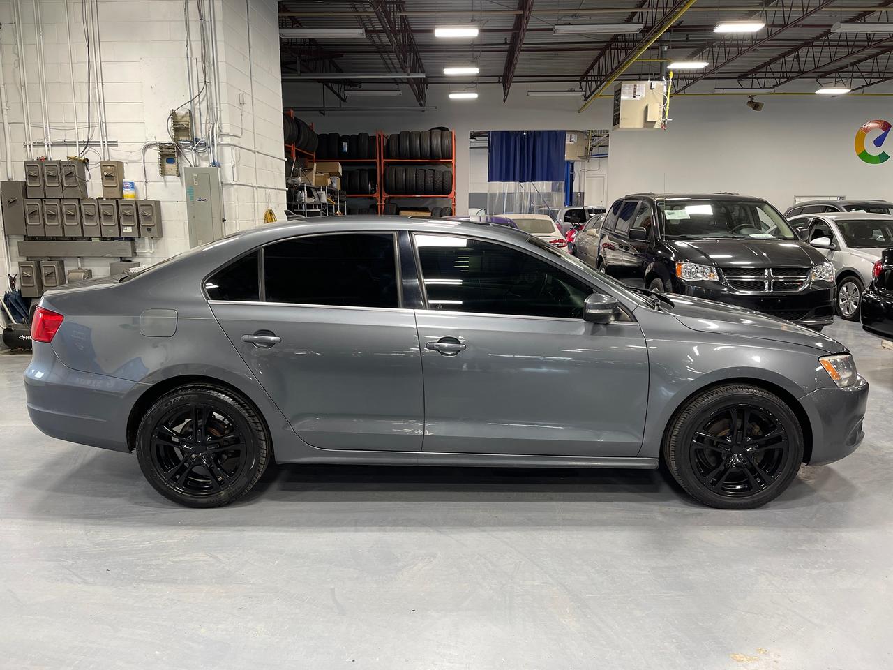 2013 Volkswagen Jetta 4dr 2.0T TDI DSG Highline Photo