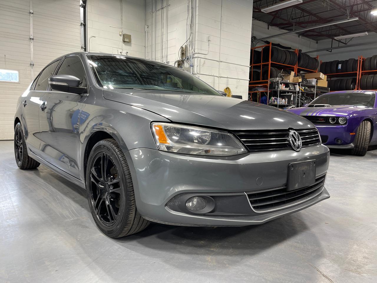 2013 Volkswagen Jetta 4dr 2.0T TDI DSG Highline Photo