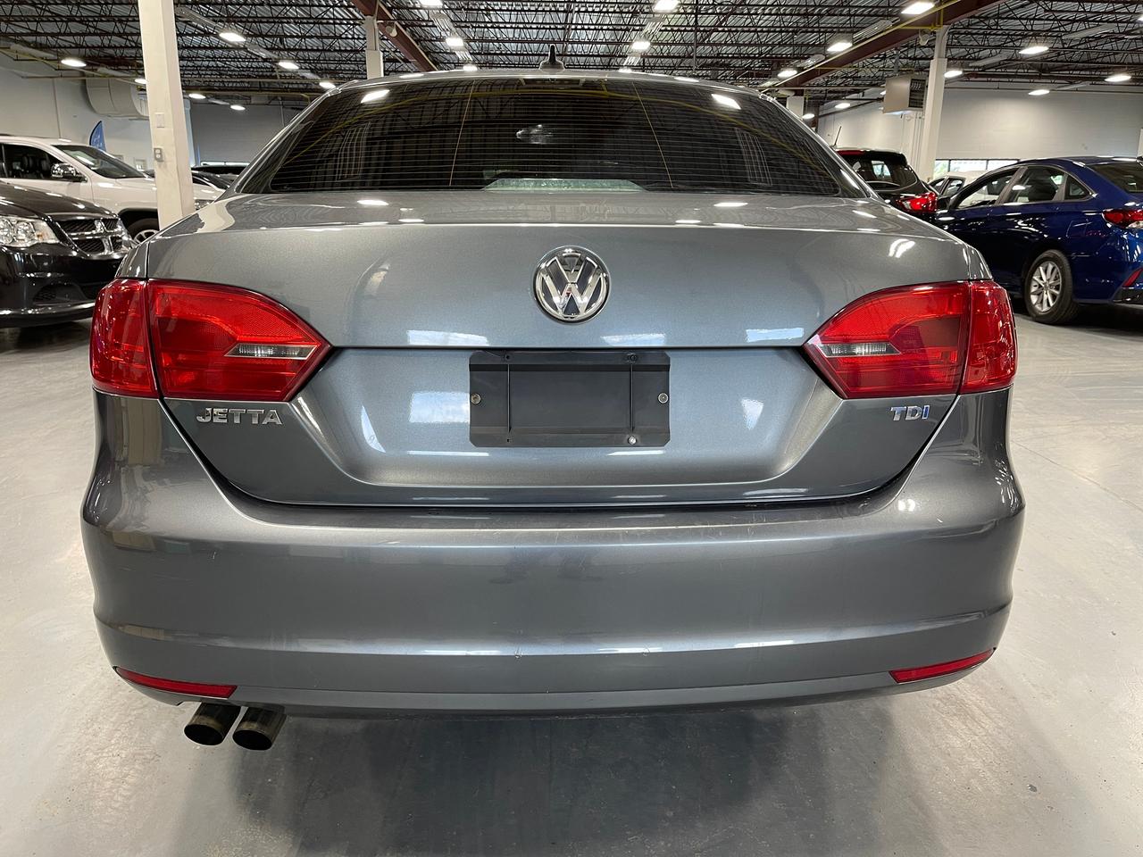 2013 Volkswagen Jetta 4dr 2.0T TDI DSG Highline Photo