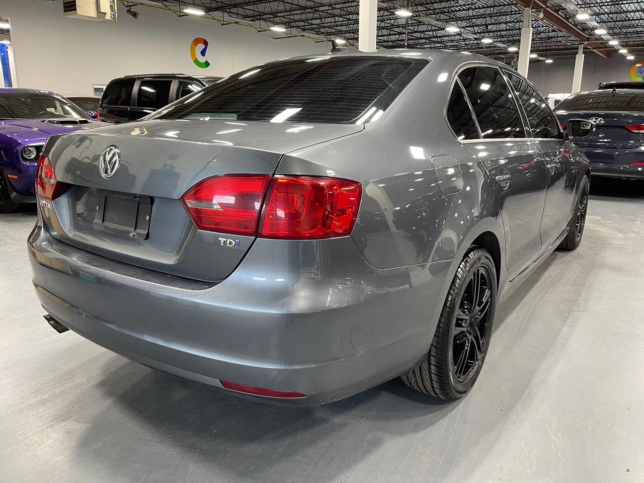 2013 Volkswagen Jetta 4dr 2.0T TDI DSG Highline Photo